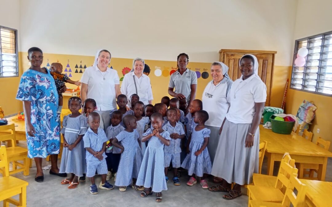 Togo, Let’s take them to school